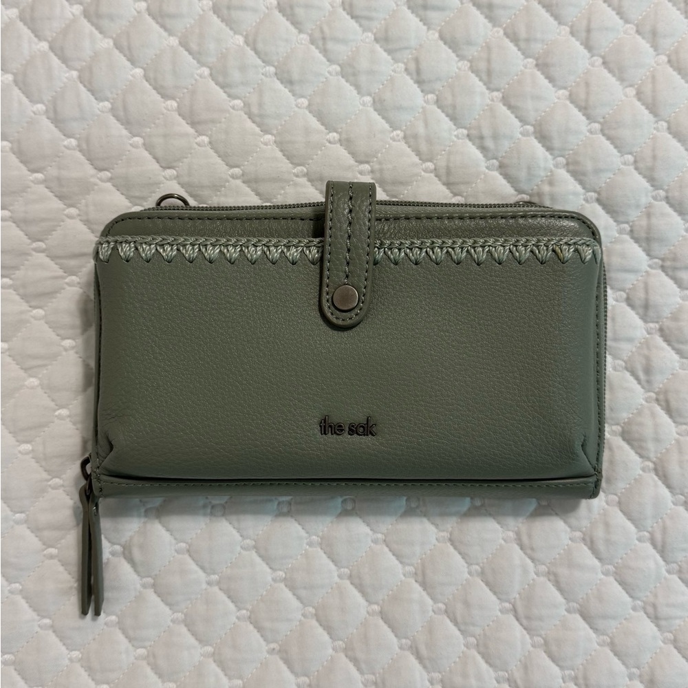 NWOT - the sak - Iris Smartphone Wallet - Meadow